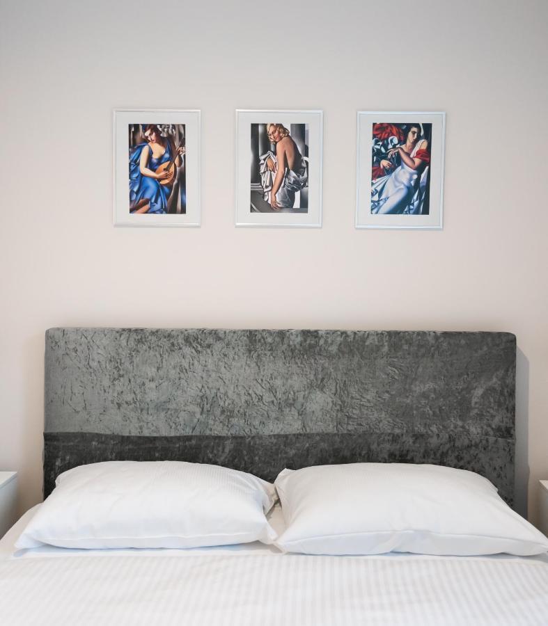 Stara Praga Superior Apartment Varsavia Esterno foto